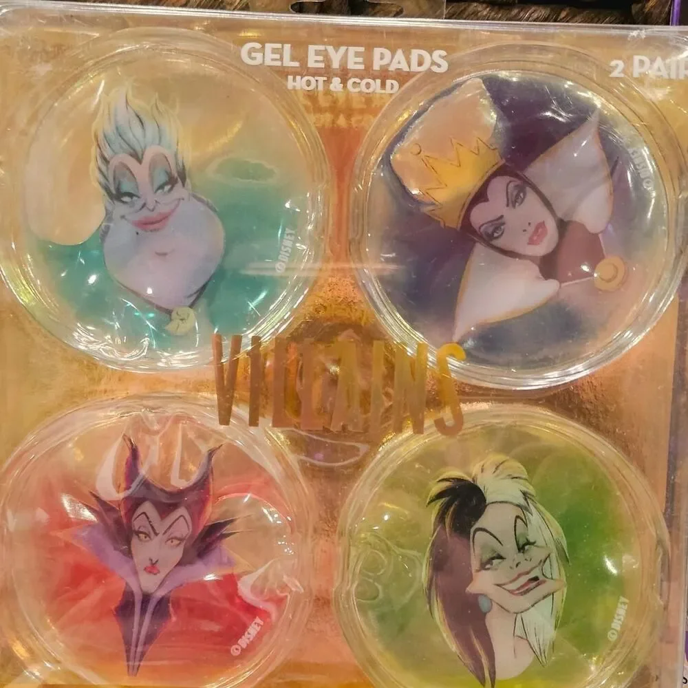 8 Piece Disney Villain Beauty Bundle